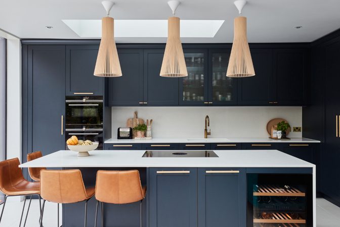 HOW TO PICK HANDLE STYLES AND SIZES FOR YOUR KITCHEN